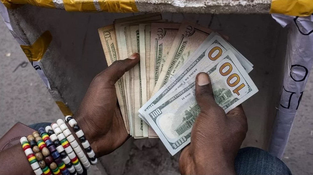 Pour Chris Ayale, la politique de facturation du mobile money rend difficile sa vulgarisation en RDC