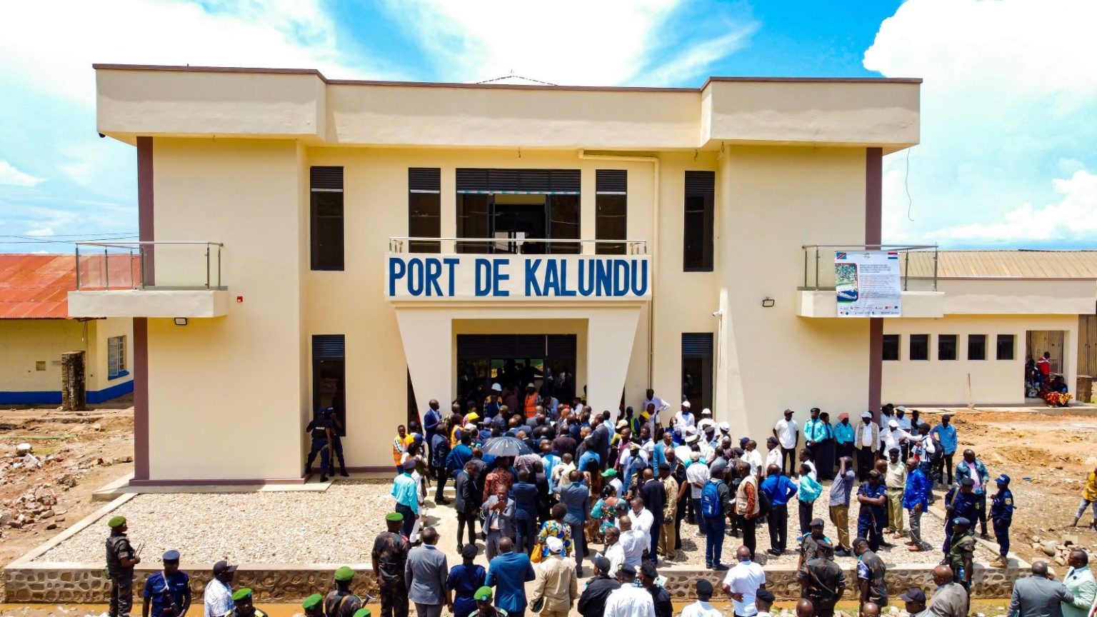 Une vue partielle du port de Kalundu où d'autres travaux seront bientôt mis en œuvre 