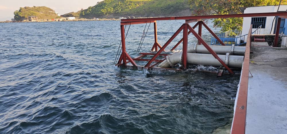 Une vue partielle de la station de captage moderne Félix-Antoine Tshisekedi, sur le lac Kivu. 