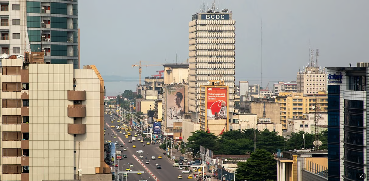 Kinshasa, capitale de la RDC, le pays qui compte 15 banques commerciales agréées 